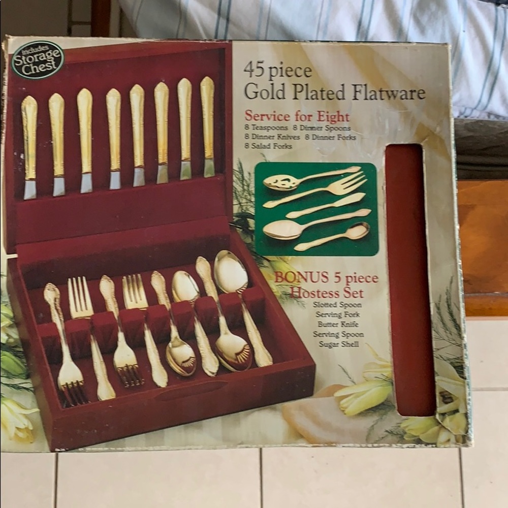 A 45 piece Prescott set